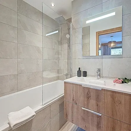 Апартаменты Ecrin De Prestige Au Coeur De - 2 *